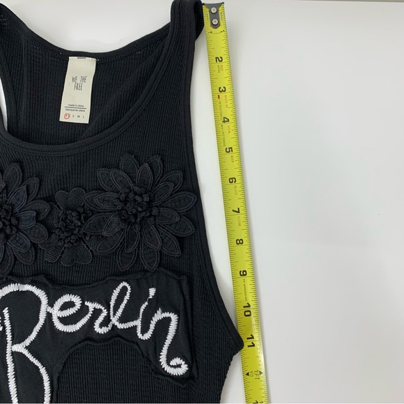 Free People Black Flower Applique Embroidered Berlin Muscle Tank Top Size XS - Picture 13 of 15